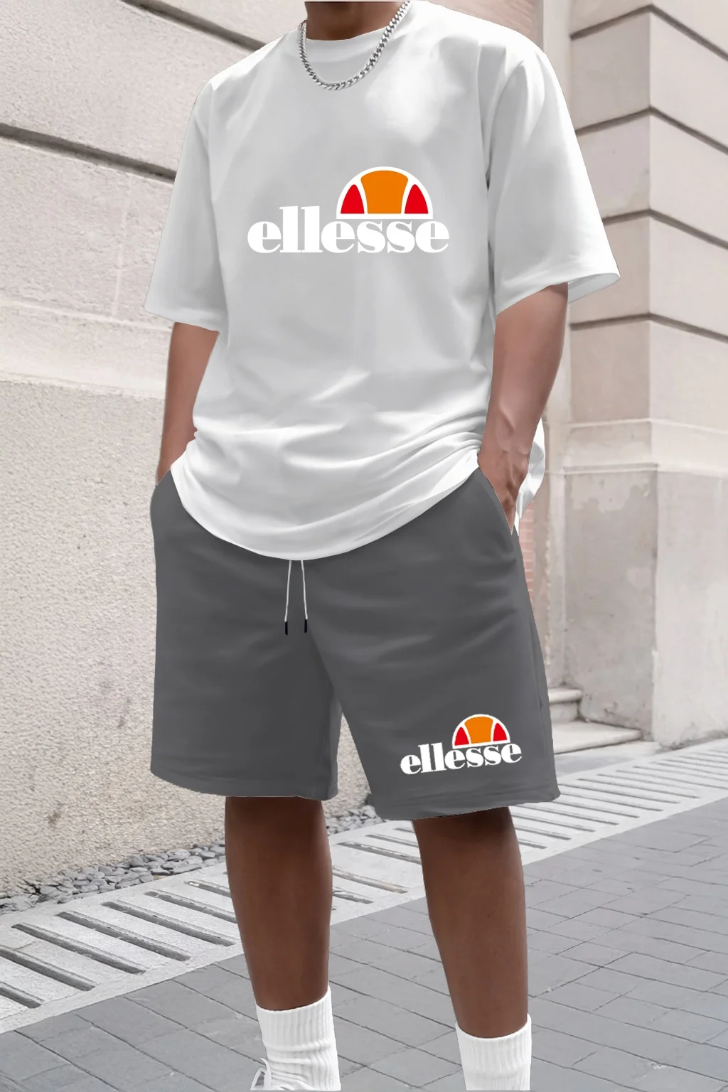 2026年夏新作 メンズカジュアル クルーネック半袖Tシャツ - Outdoor Sport Outfit のレビューと価格